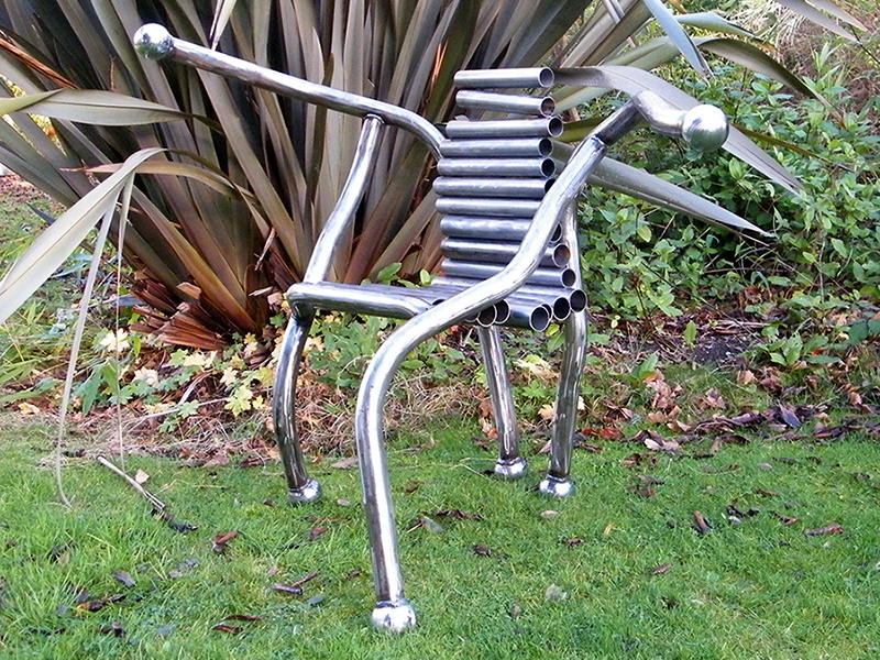 Boule Chair - Funky metal furniture